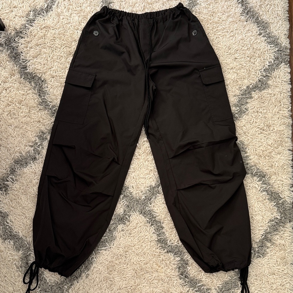 SHEIN Black Cargo Pants with Pockets Size Small